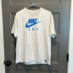Men’s The Nike Tee- M